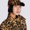 Casquette en cuir façon poney à motif léopard Casquette en cuir façon poney à motif léopard
