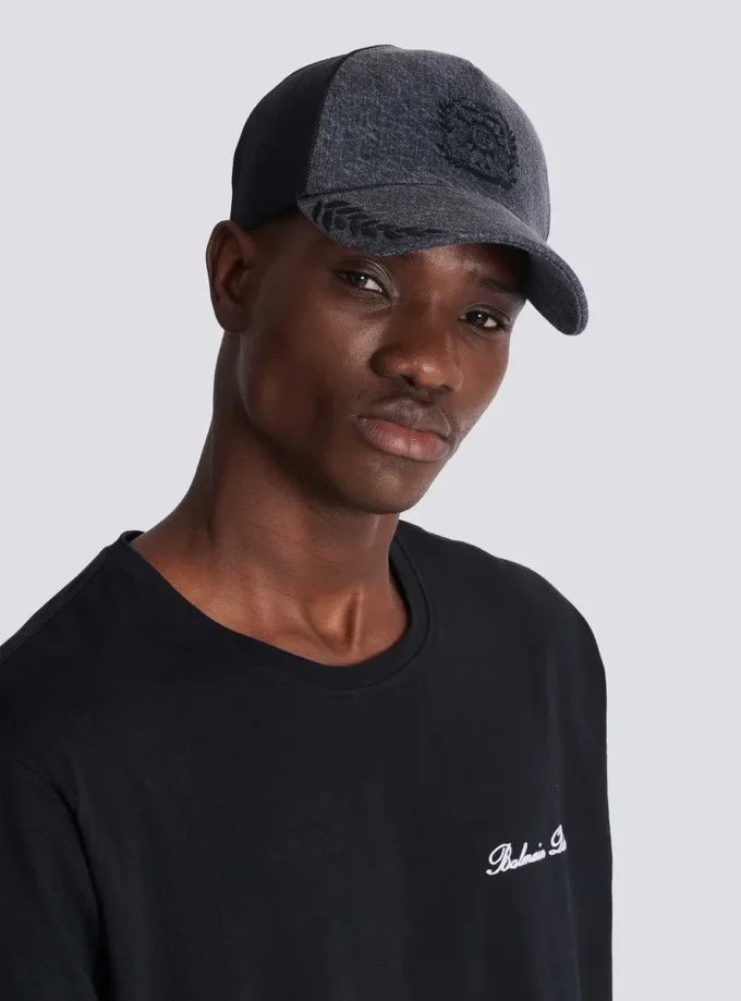 Casquette en denim brodée Balmain Écusson Casquette en denim brodée Balmain Écusson