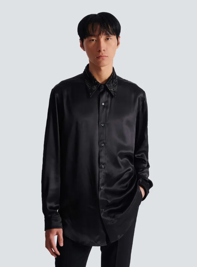 Chemise en soie avec cristaux Chemise en soie avec cristaux