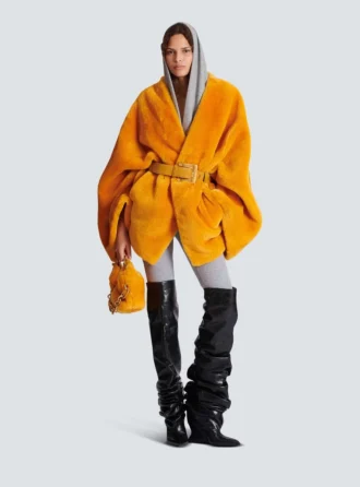 Manteau en peau lainée avec ceinture Manteau en peau lainée avec ceinture