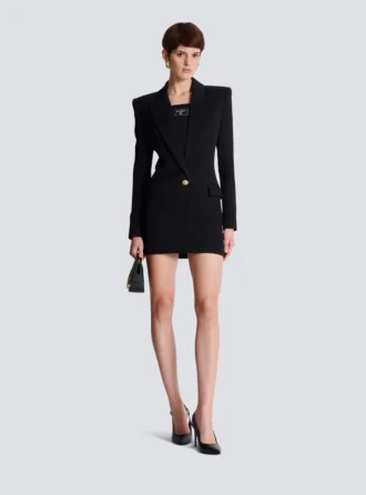 Mini-robe ajustée à double col et deux poches