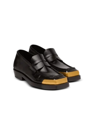 Mocassins en cuir verni à bout carré Mocassins en cuir verni à bout carré