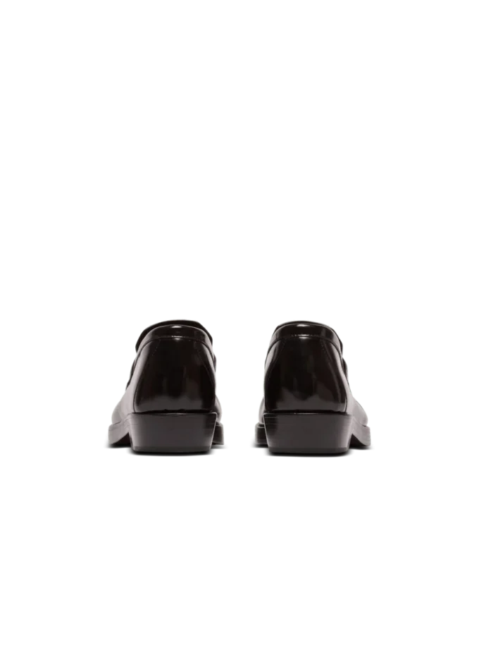 Mocassins en cuir verni à bout carré Mocassins en cuir verni à bout carré