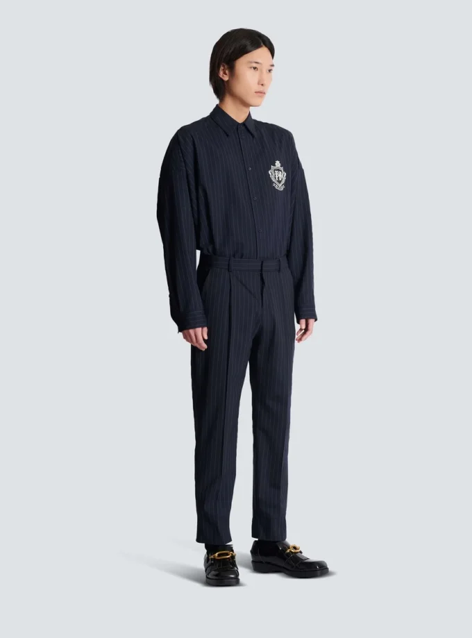 Pantalon droit en laine à fines rayures Pantalon droit en laine à fines rayures