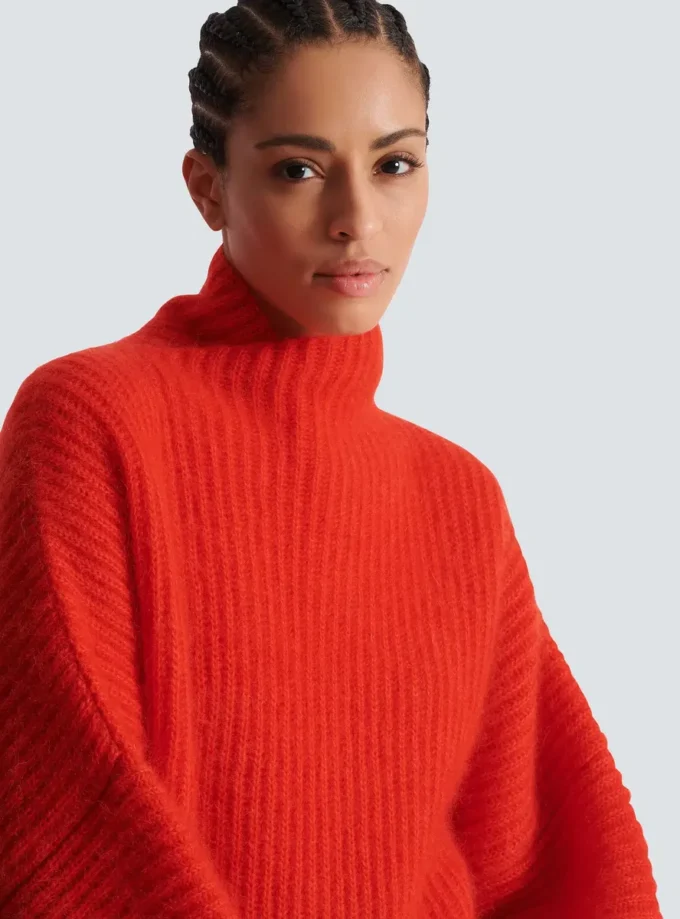 Pull en mohair avec col détaillé