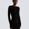 Robe courte en velours monogrammée