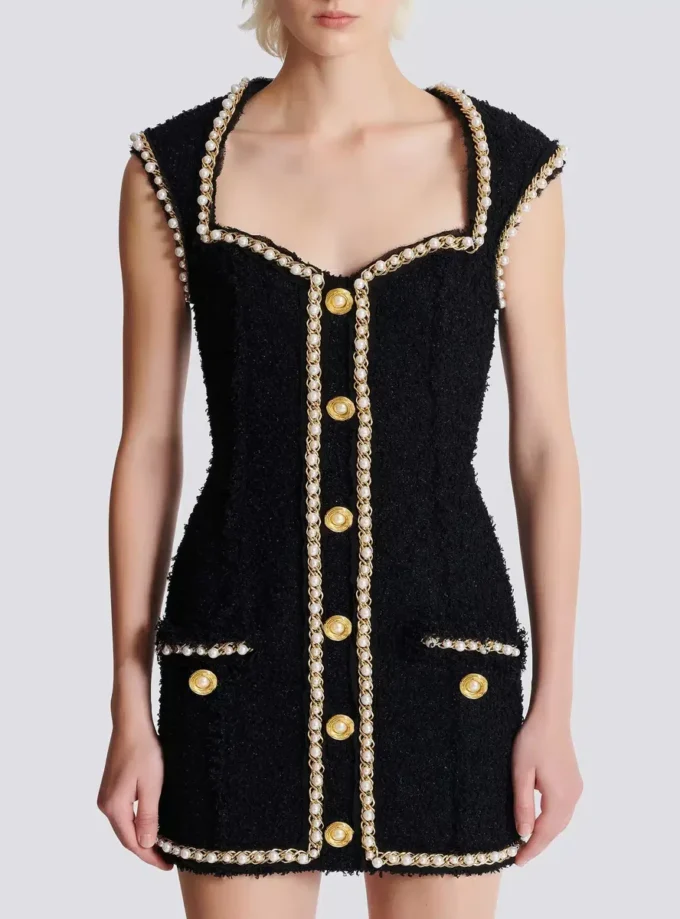 Robe en tweed avec bordure en perles Robe en tweed avec bordure en perles