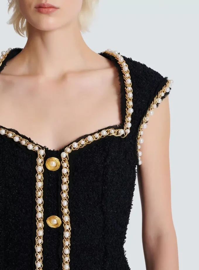 Robe en tweed avec bordure en perles Robe en tweed avec bordure en perles