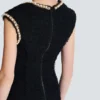Robe en tweed avec bordure en perles Robe en tweed avec bordure en perles