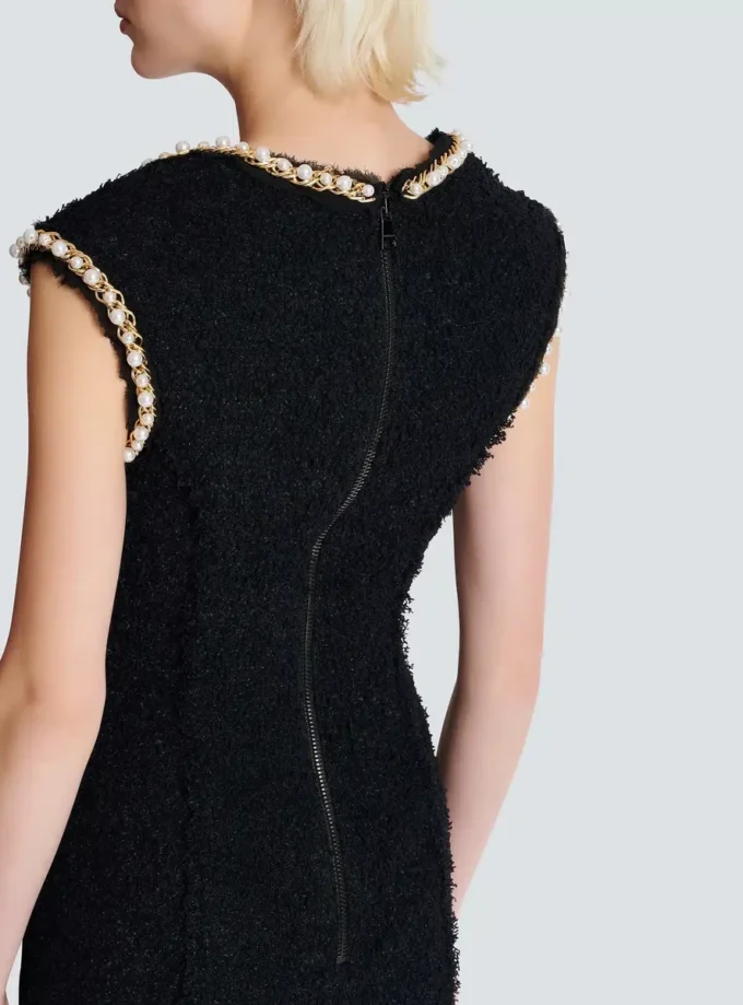 Robe en tweed avec bordure en perles Robe en tweed avec bordure en perles
