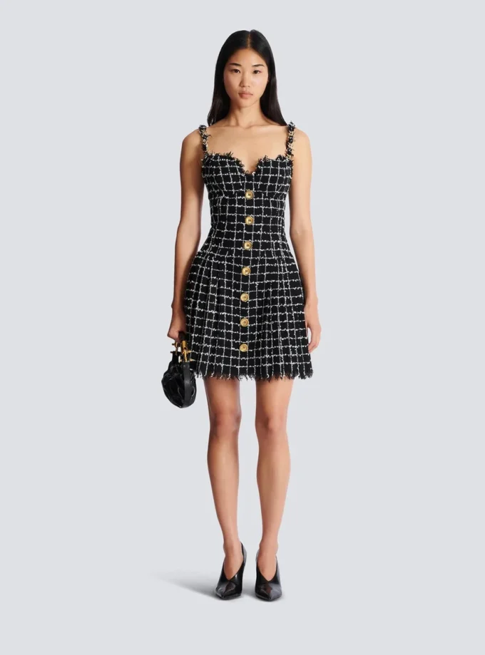 Robe en tweed à bretelles chaînes Robe en tweed à bretelles chaînes