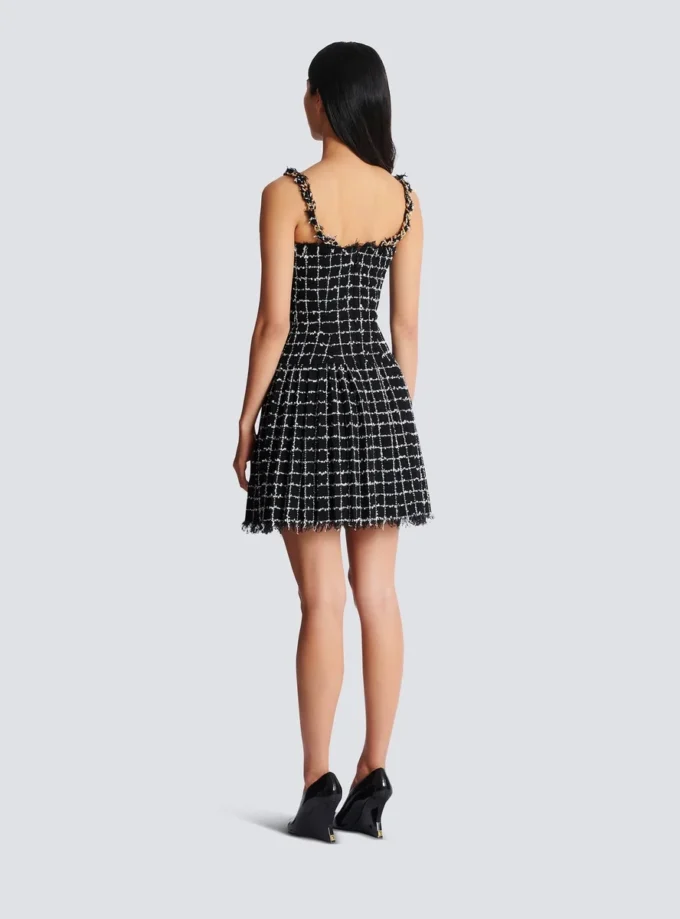 Robe en tweed à bretelles chaînes Robe en tweed à bretelles chaînes
