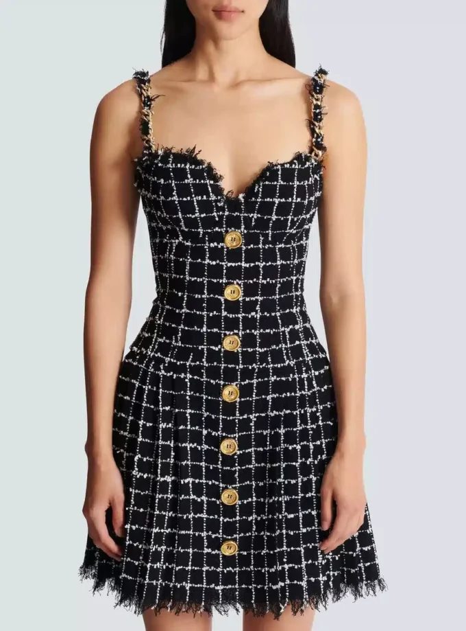 Robe en tweed à bretelles chaînes Robe en tweed à bretelles chaînes
