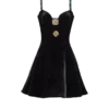 Robe en velours à bretelles ornées Robe en velours à bretelles ornées
