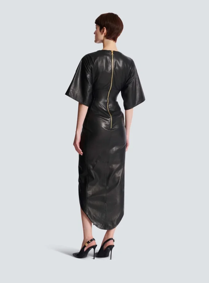 Robe longue en cuir d&rsquo;agneau nouée