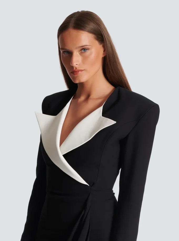 Robe longue structurée en crêpe
