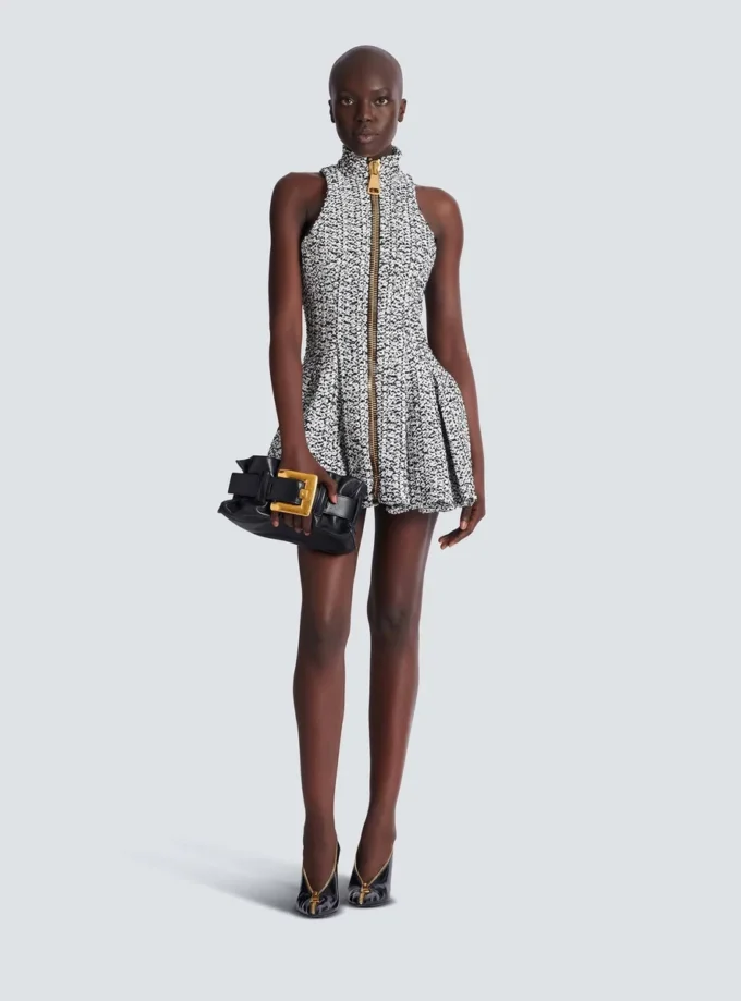 Robe évasée sans manches en tweed Robe évasée sans manches en tweed