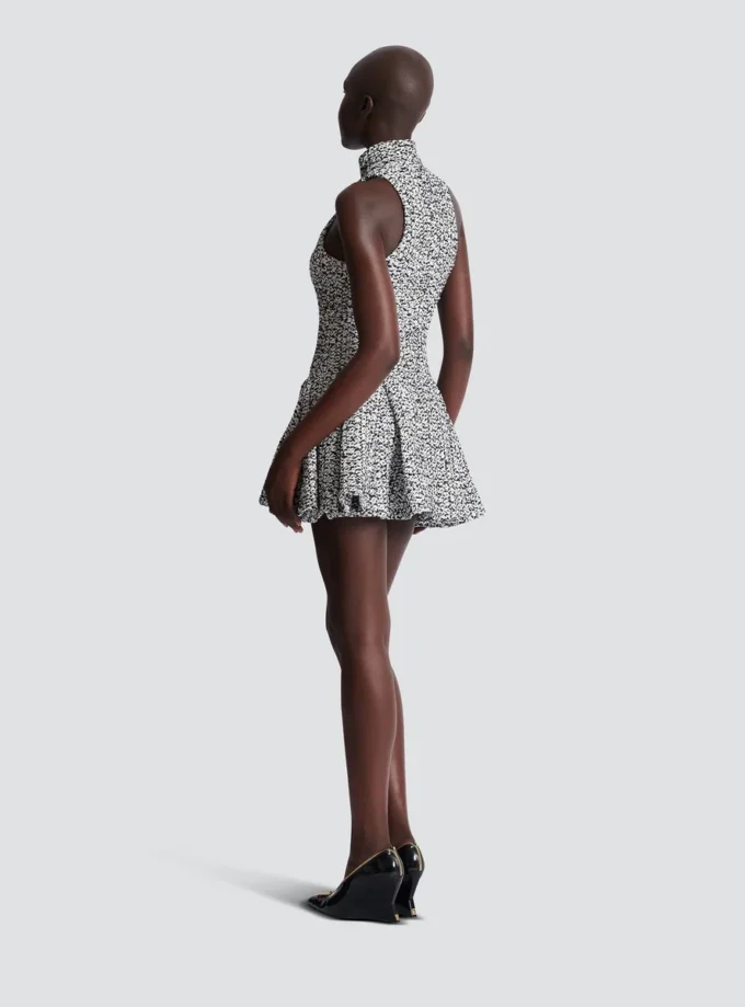 Robe évasée sans manches en tweed Robe évasée sans manches en tweed