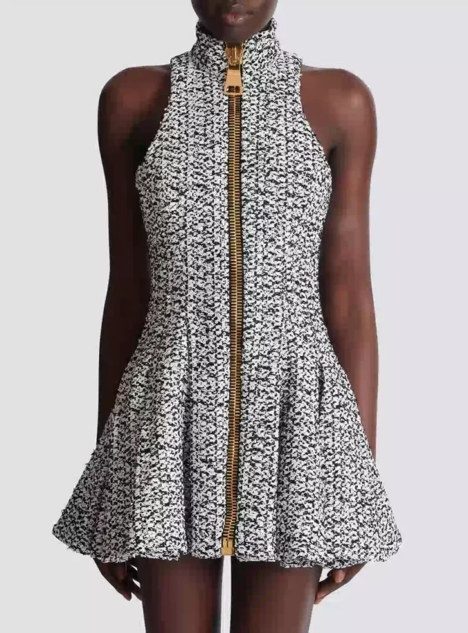 Robe évasée sans manches en tweed Robe évasée sans manches en tweed