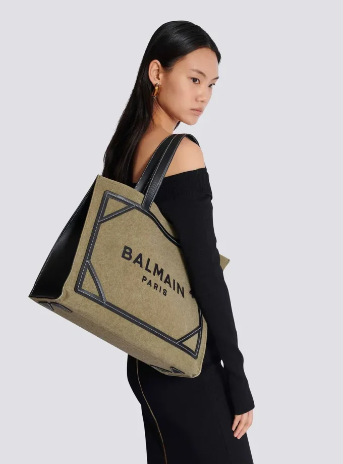 Sac fourre-tout en toile B-Army 42 avec détails en cuir Sac fourre-tout en toile B-Army 42 avec détails en cuir