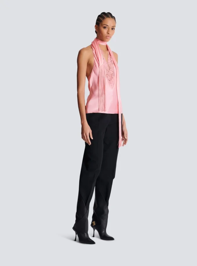 Top en satin à franges et dos nu Top en satin à franges et dos nu