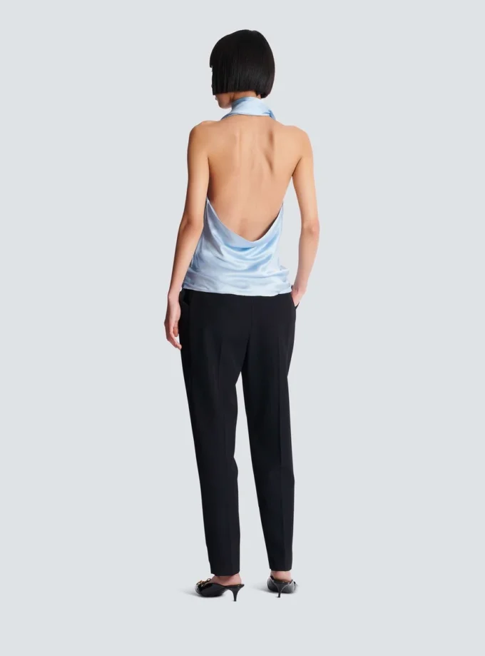 Top en satin à franges et dos nu Top en satin à franges et dos nu