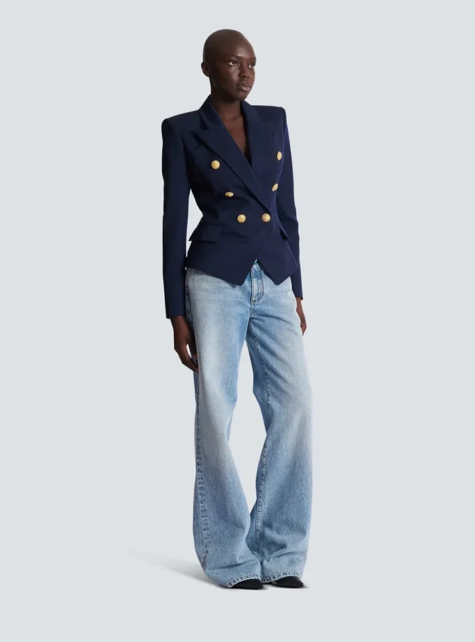Veste ajustée en laine à 6 boutons Veste ajustée en laine à 6 boutons