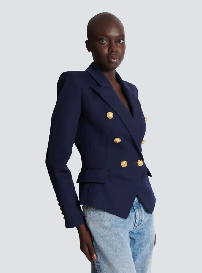 Veste ajustée en laine à 6 boutons Veste ajustée en laine à 6 boutons