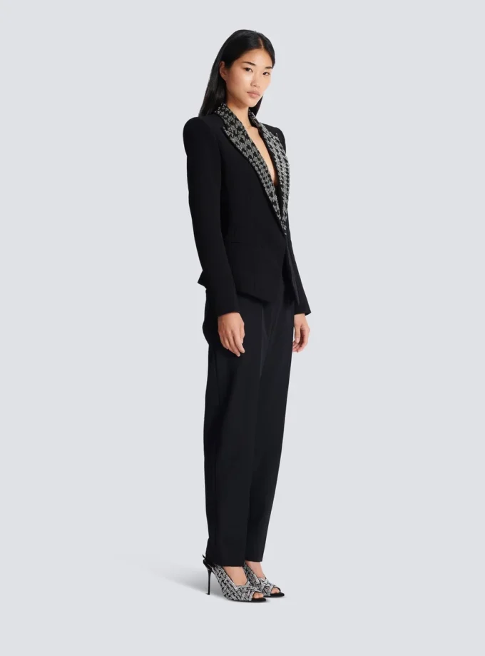 Veste brodée à 6 boutons