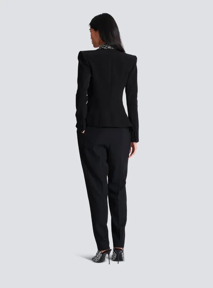 Veste brodée à 6 boutons