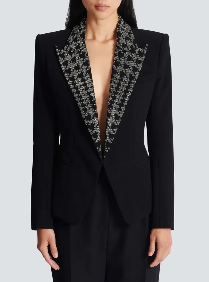 Veste brodée à 6 boutons