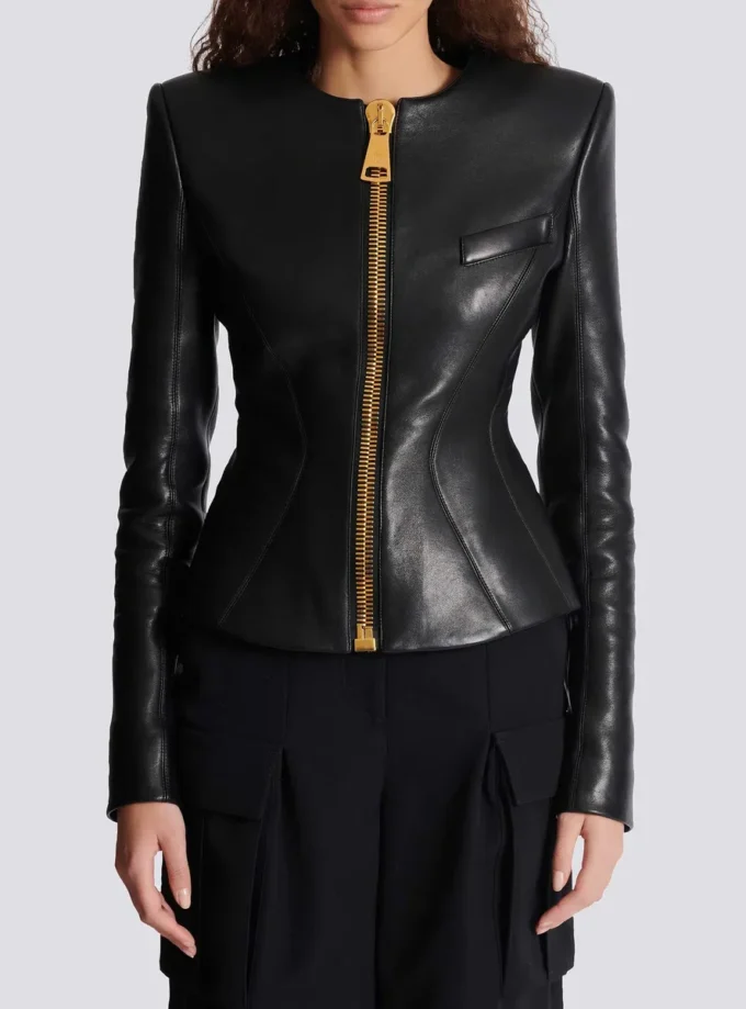 Veste courte à basque en cuir d’agneau Veste courte à basque en cuir d’agneau