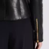 Veste courte à basque en cuir d’agneau Veste courte à basque en cuir d’agneau