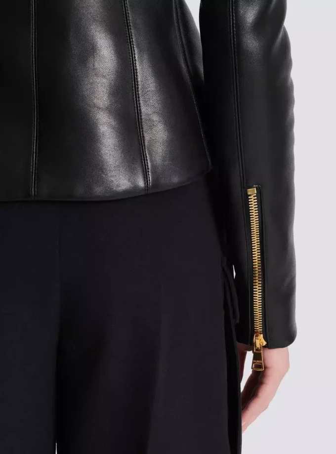 Veste courte à basque en cuir d’agneau Veste courte à basque en cuir d’agneau