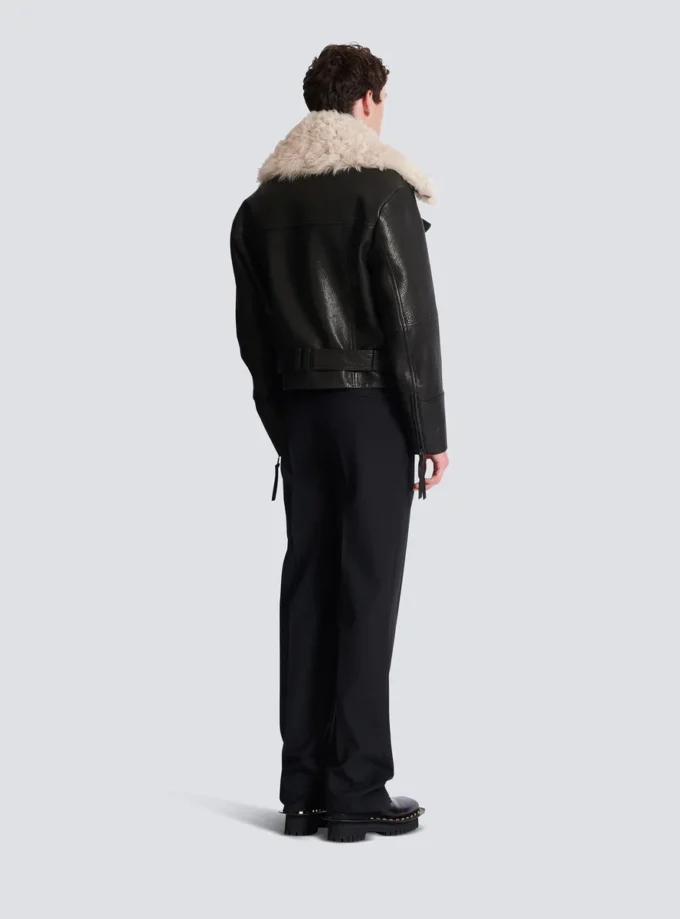 Veste en cuir avec col en peau lainée Veste en cuir avec col en peau lainée
