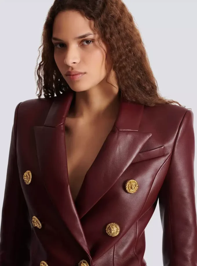 Veste en cuir d’agneau à 6 boutons Veste en cuir d’agneau à 6 boutons