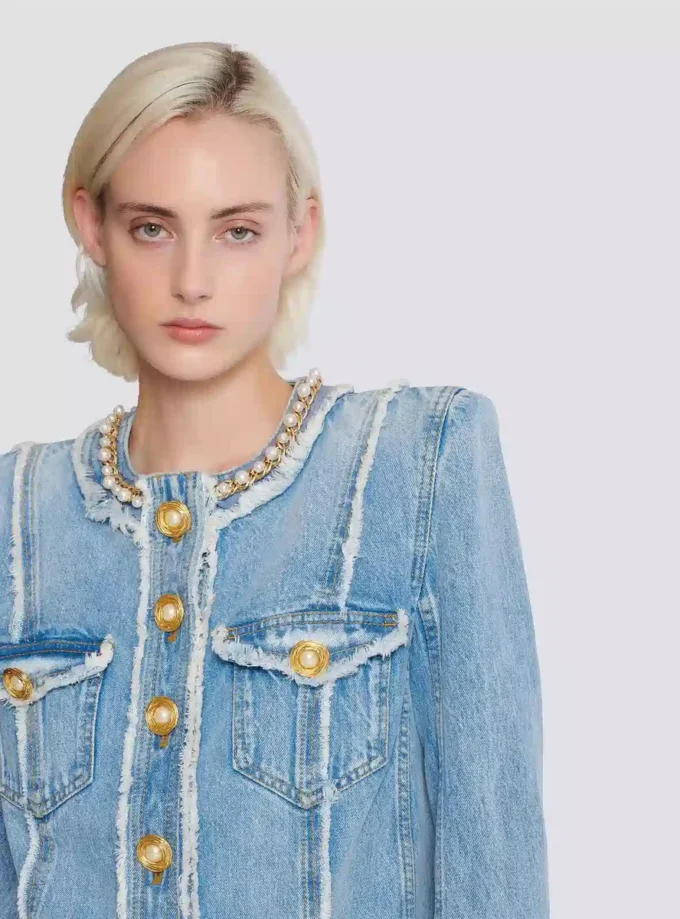 Veste en denim avec bordure en perles